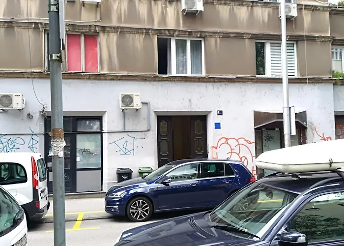 Mely Apartment In The City Center